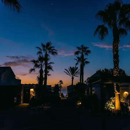 Kamezi Boutique 雅伊萨