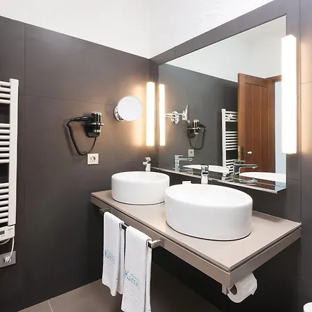 Kamezi Boutique 4* יאיזה