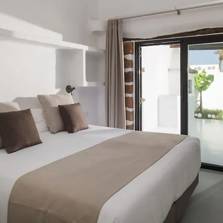 מלון Kamezi Boutique 4*